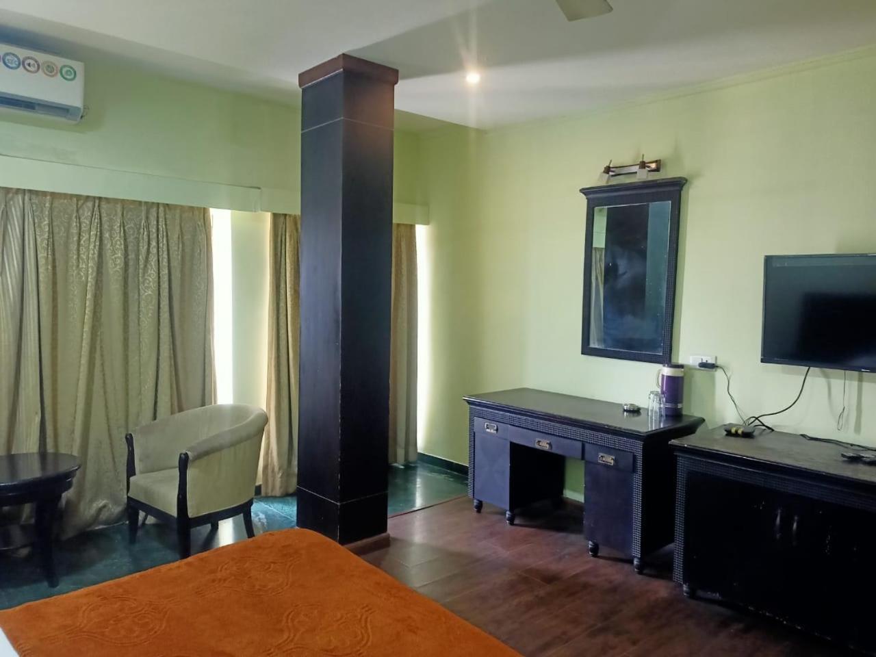 Hotel Skylark Nagpur Zewnętrze zdjęcie