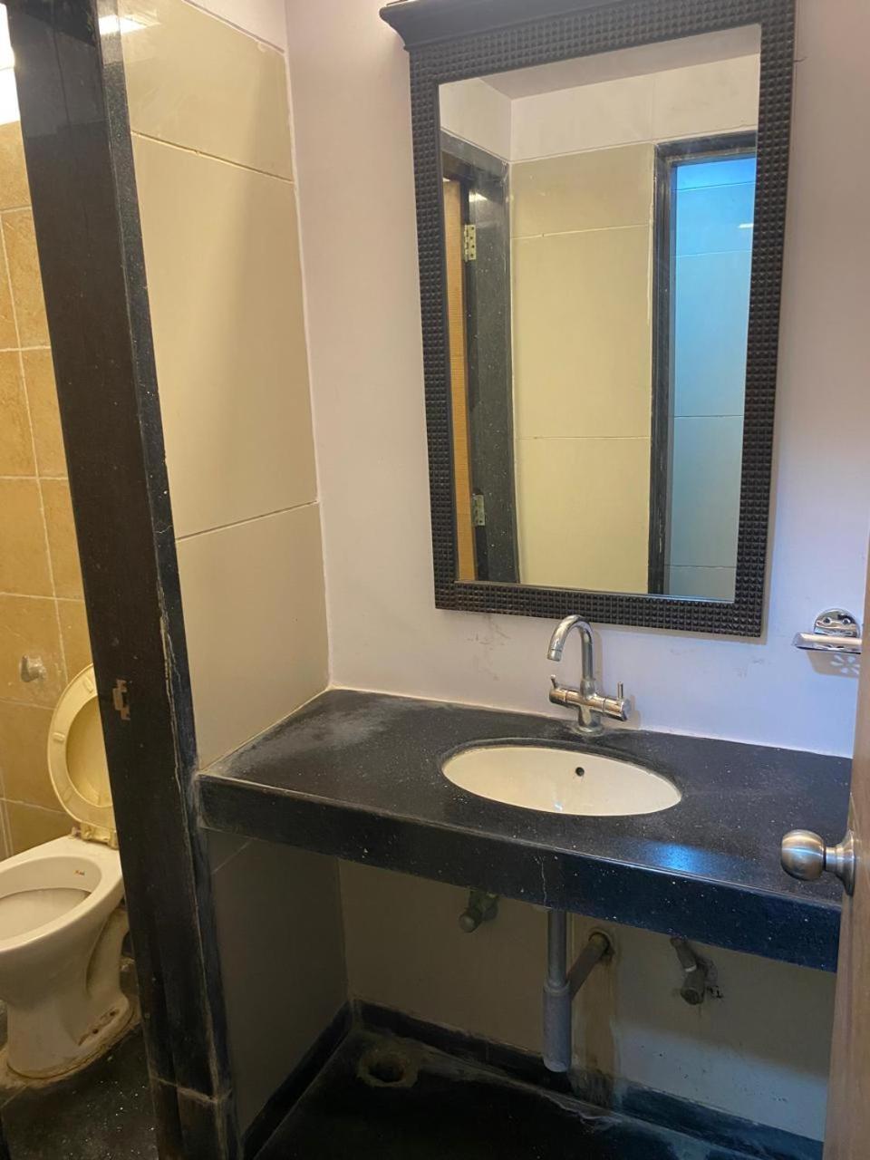Hotel Skylark Nagpur Zewnętrze zdjęcie